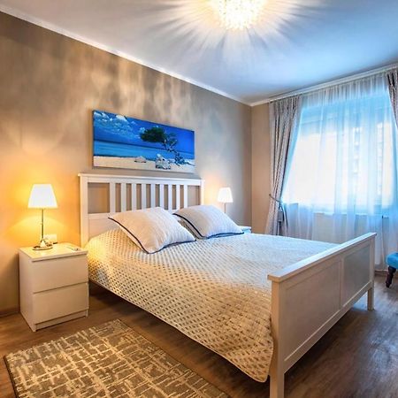 Апартаменты Apartament Heavenly Heaven Брашов Экстерьер фото